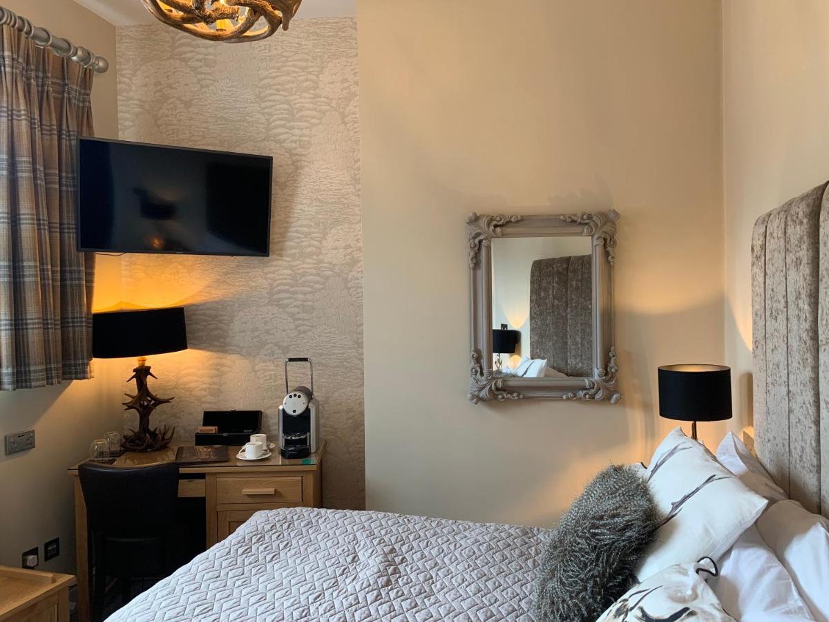 The Wheatsheaf Hotel, Sandbach Esterno foto A room at the hotel