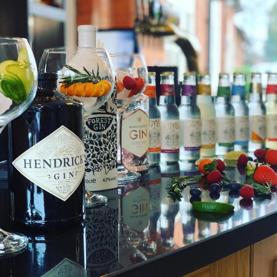 The Wheatsheaf Hotel, Sandbach Esterno foto Hendrick's Gin